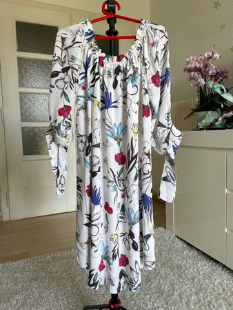 Robe Seafolly en soie, taille S, idéale pour l'été!