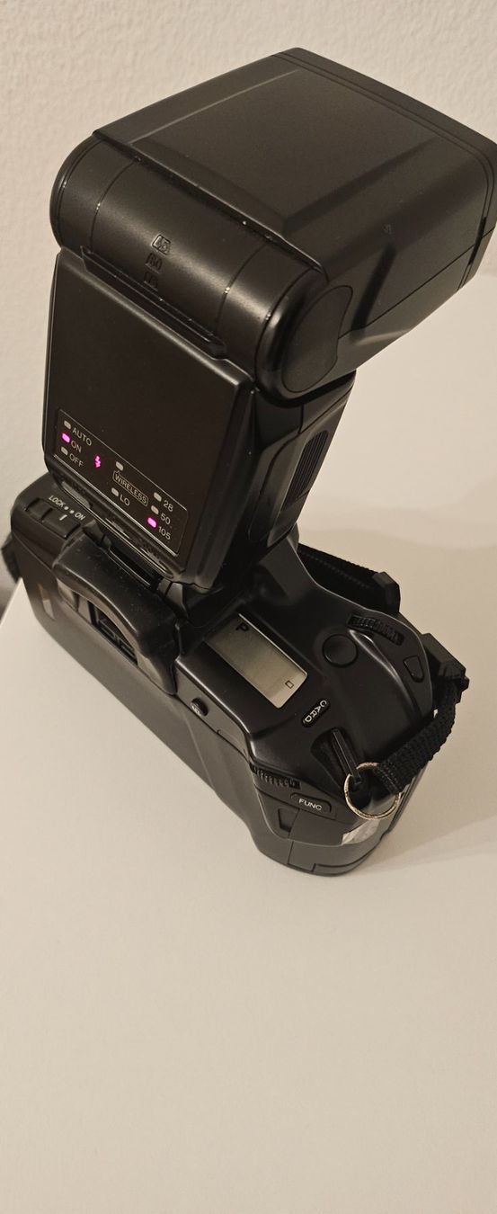 Minolta Fotocamera: Minolta Dynax 7xi – Usato da Basel venduto da Xanperican 2