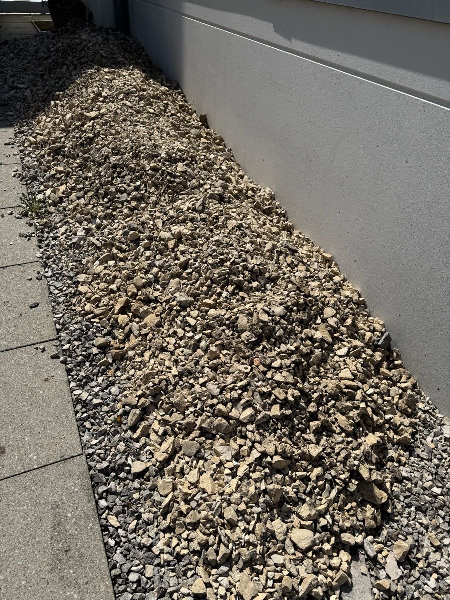 Pietre & tegole: Randsteine / Gartensteine fast gratis - selbstabholen 8182 – Usato da Hochfelden venduto da Patrick_222 4