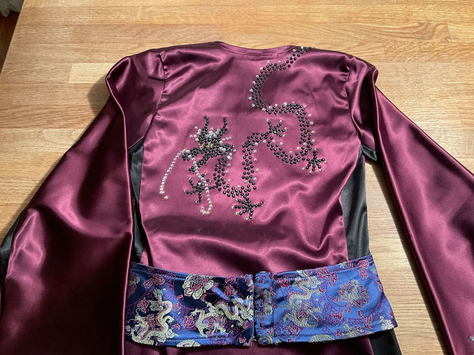 Vestiti: Eiskunstlaufkleid Kimono – Usato da Ebmatingen venduto da Toeggeli 2