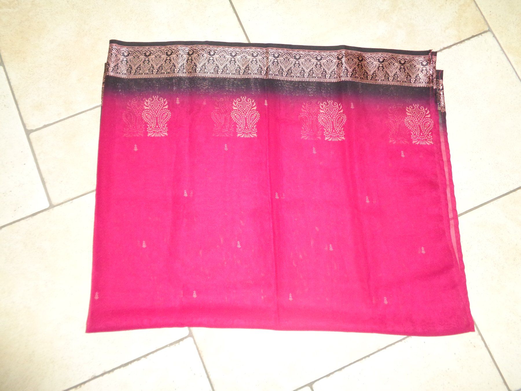 Foulards, Tücher & Schals: Tuch / Schal – Gebraucht aus Kreuzlingen von Robi-2003 1