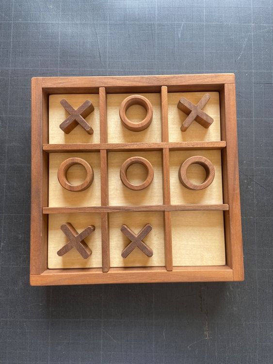 Tic Tac Toe Spiel Nautisch - Kleines Holzspiel Schwarz Mit Messing