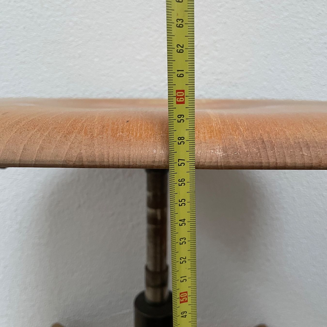 Giroflex Hocker: Drehhocker Hocker Werkstattstuhl Giroflex – Gebraucht aus Aarburg von Qin3ze 3