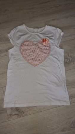 LC Waikiki T-Shirt Gr. 140 Herzapplikation 