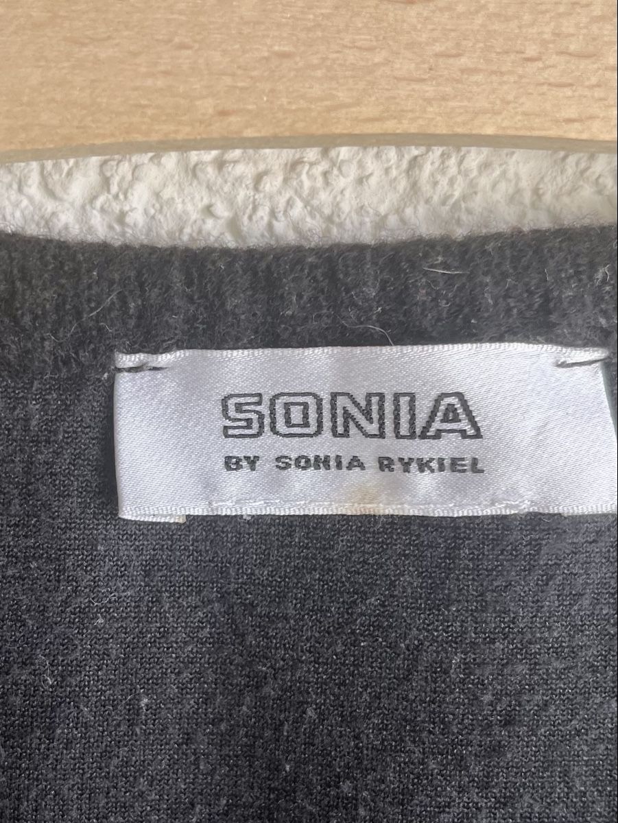 Sonia Rykiel Maglioni & Felpe: Pull Sonia Rykiel noir, velours, strass, taille 38 – Nuovo (secondo la descrizione) da Yverdon-les-Bains venduto da mat_tv6q 2