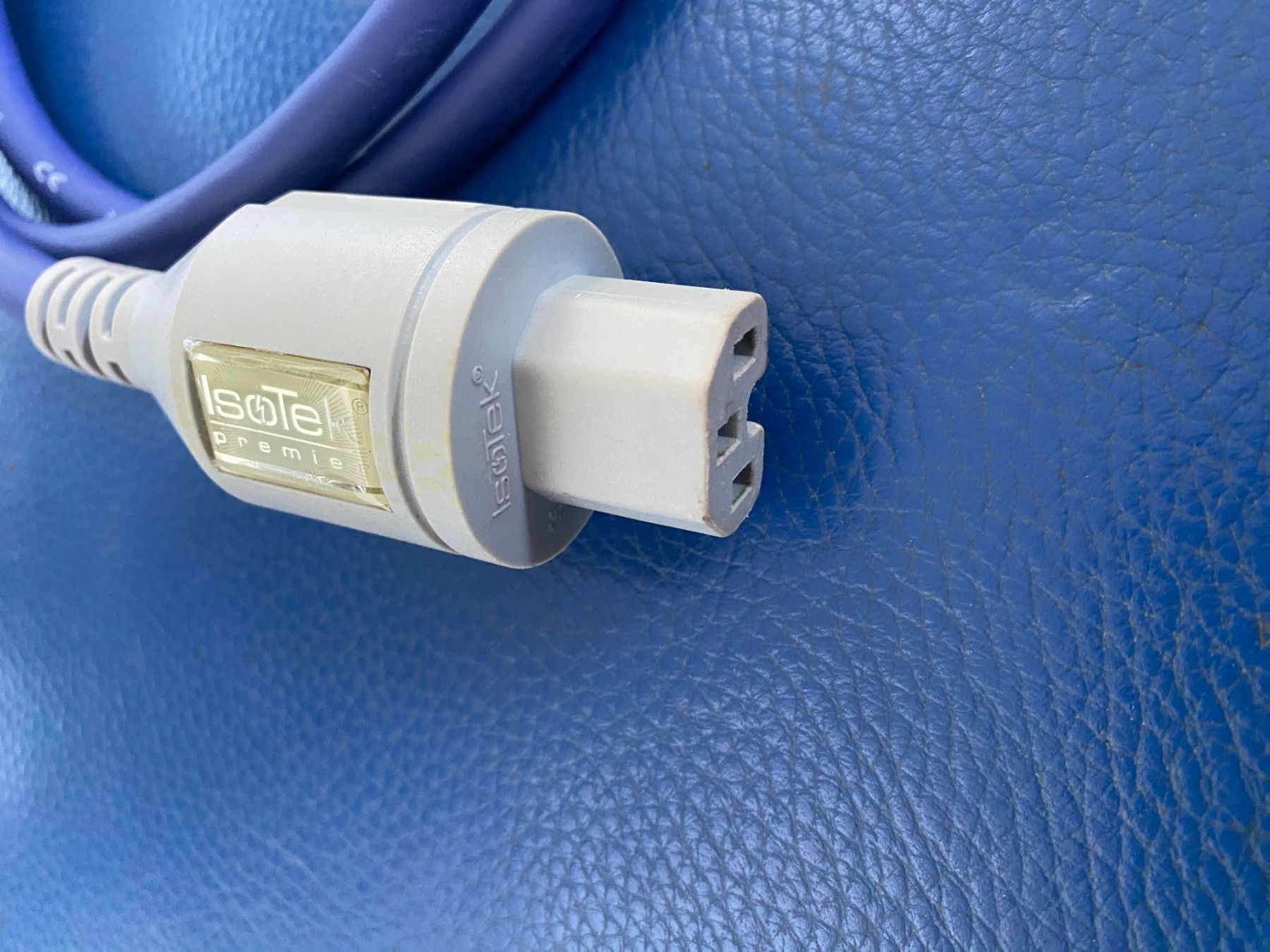 Isotek Kabel: Câble secteur Isotek EVO3 Premier – Gebraucht aus Cudrefin von HIFIFAN 3