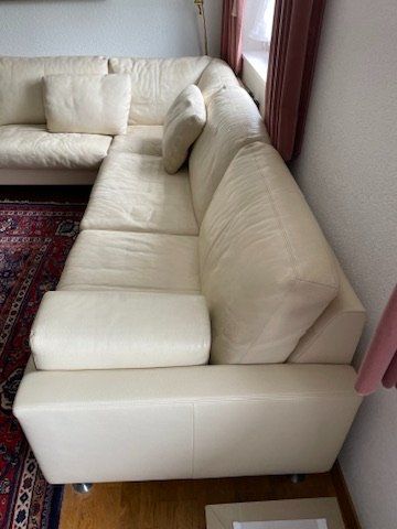 Divani: ERPO Nappaleder-Sofa weiss – Usato da Gelterkinden venduto da RemoViscardi 1