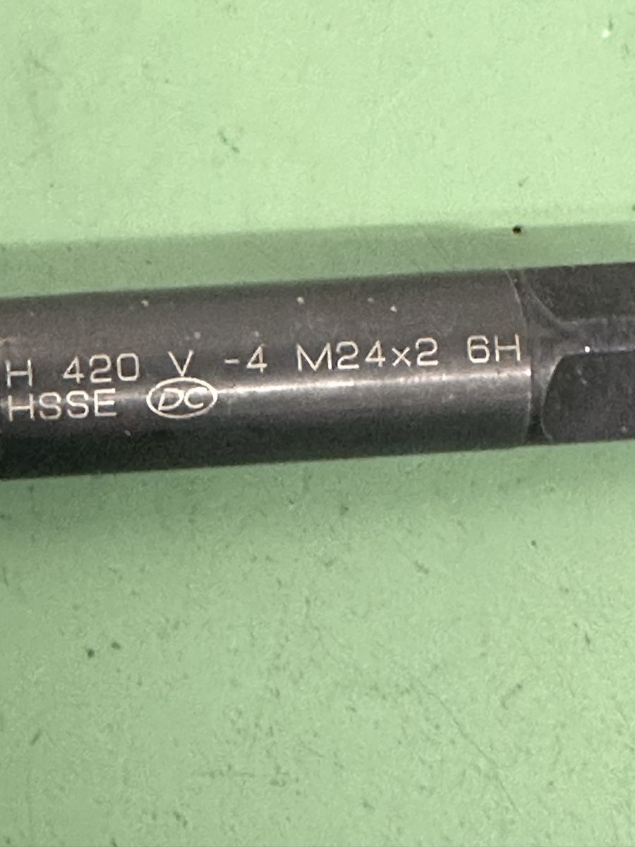 Alle Werkzeuge: Gewindebohrer, Threading Tap M24x2  – Neu und originalverpackt aus Aarberg von SNMachines 2
