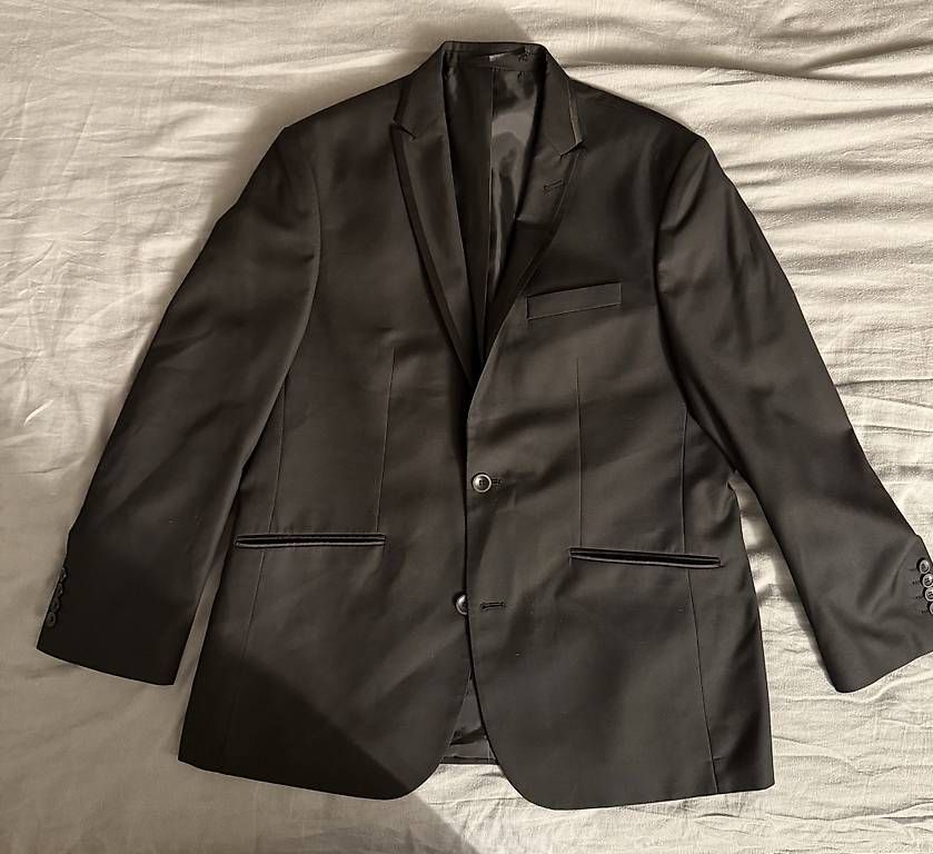 Completi, tute sportive e funzionali: Eleganter Blazer schwarz  – Usato da Wädenswil venduto da dom_pz5d