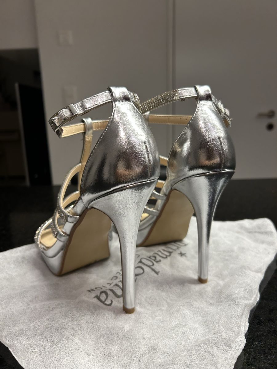 Scarpe da donna: Ungetragene silberne High Heels mit Strass, Gr. 39 – Nuovo e nell'imballaggio originale da Nürensdorf venduto da lor_6flb 1