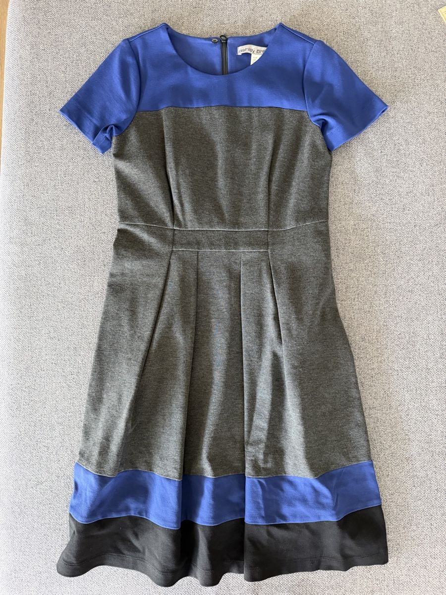Vestiti: Kleid 34 blau/grau/schwarz – Usato da Kloten venduto da QKL9R