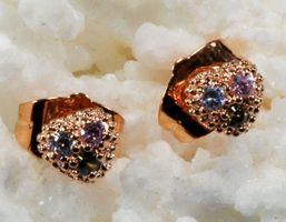 Zierliche Herz Ohrstecker, mit Zirkonia 18K Vergoldet