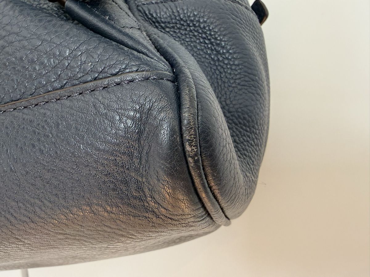 Michael Kors Zaini: Michael Kors Rucksack blau mit goldenen Elementen – Usato da Eglisau venduto da Nic1906 5