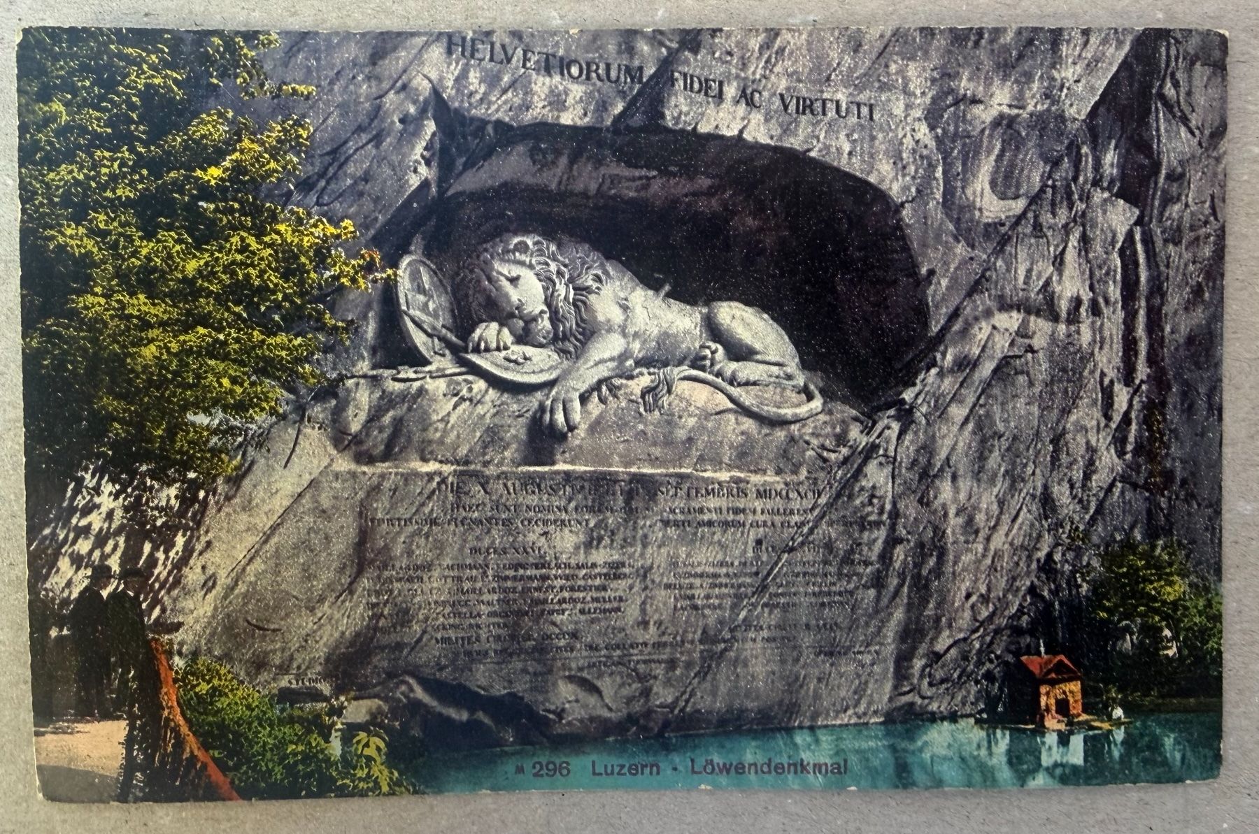 Cartoline postali: LUZERN - Löwendenkmal - Ansichtskarte – Usato da Tegerfelden venduto da siebenmacky
