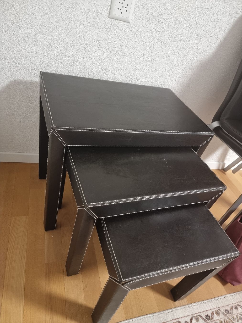 Set di tavolo e panche: Schwarz Beistelltisch 3 Stück  – Usato da Hettlingen venduto da osm_t6zs 1