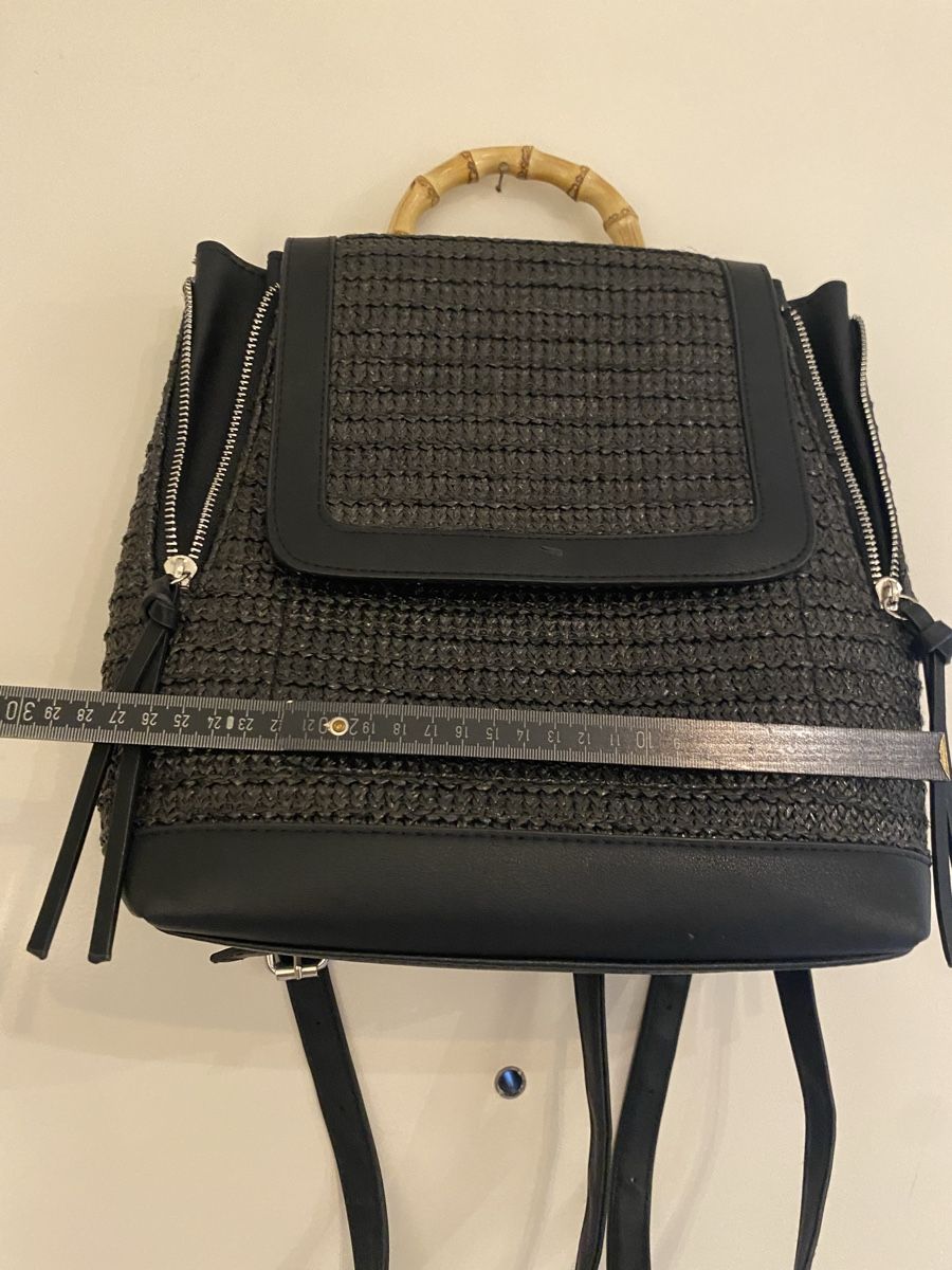 Stradivarius Zaini: Stradivarius Rucksack in Schwarz mit Bambusgriff – Nuovo (secondo la descrizione) da Hünenberg See venduto da lar_9zjk 3
