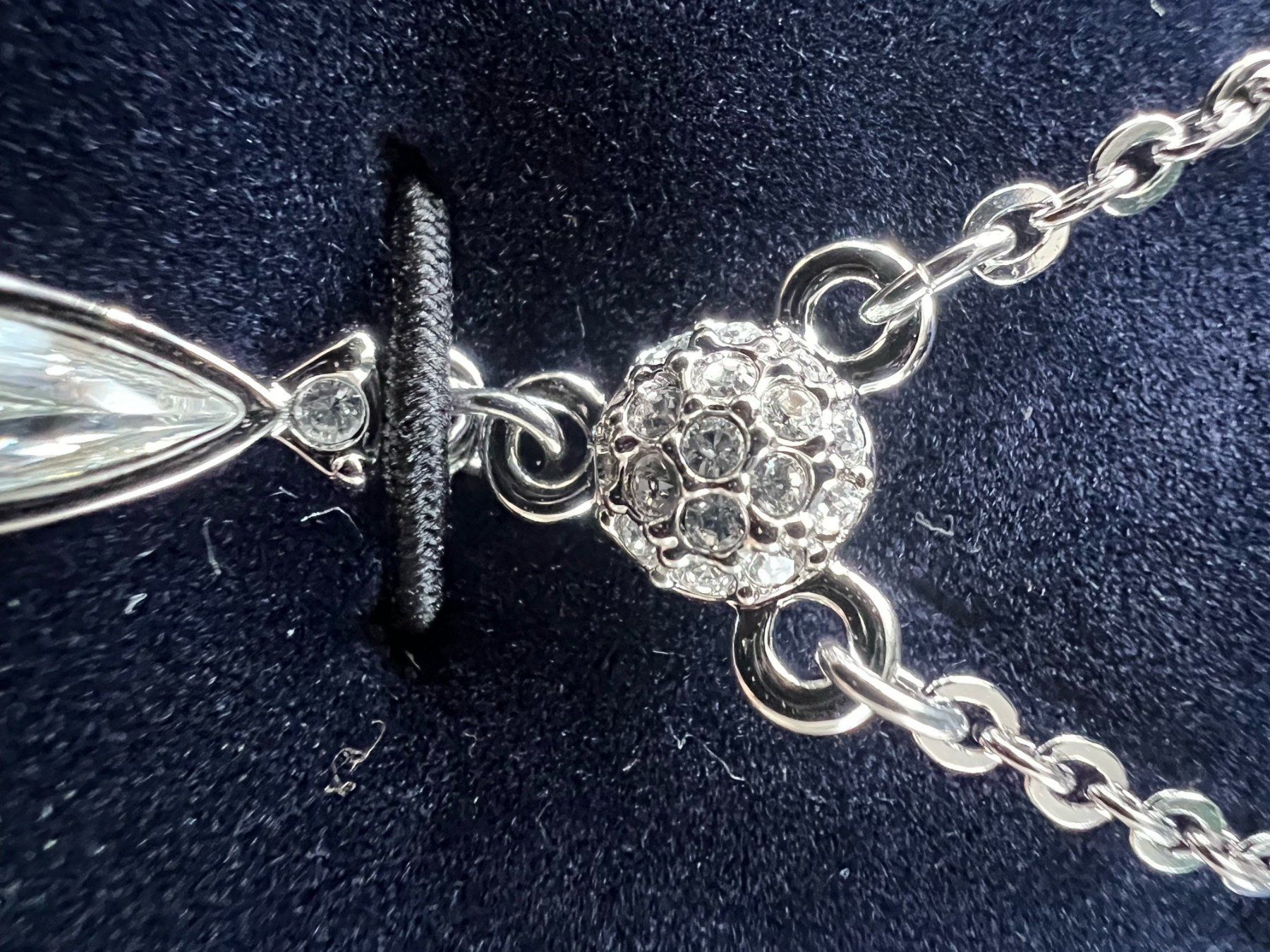 Swarovski Catenine: NEU: Swarovski Kristallhalskette – Nuovo e nell'imballaggio originale da Zufikon venduto da h_s_8xnb 1