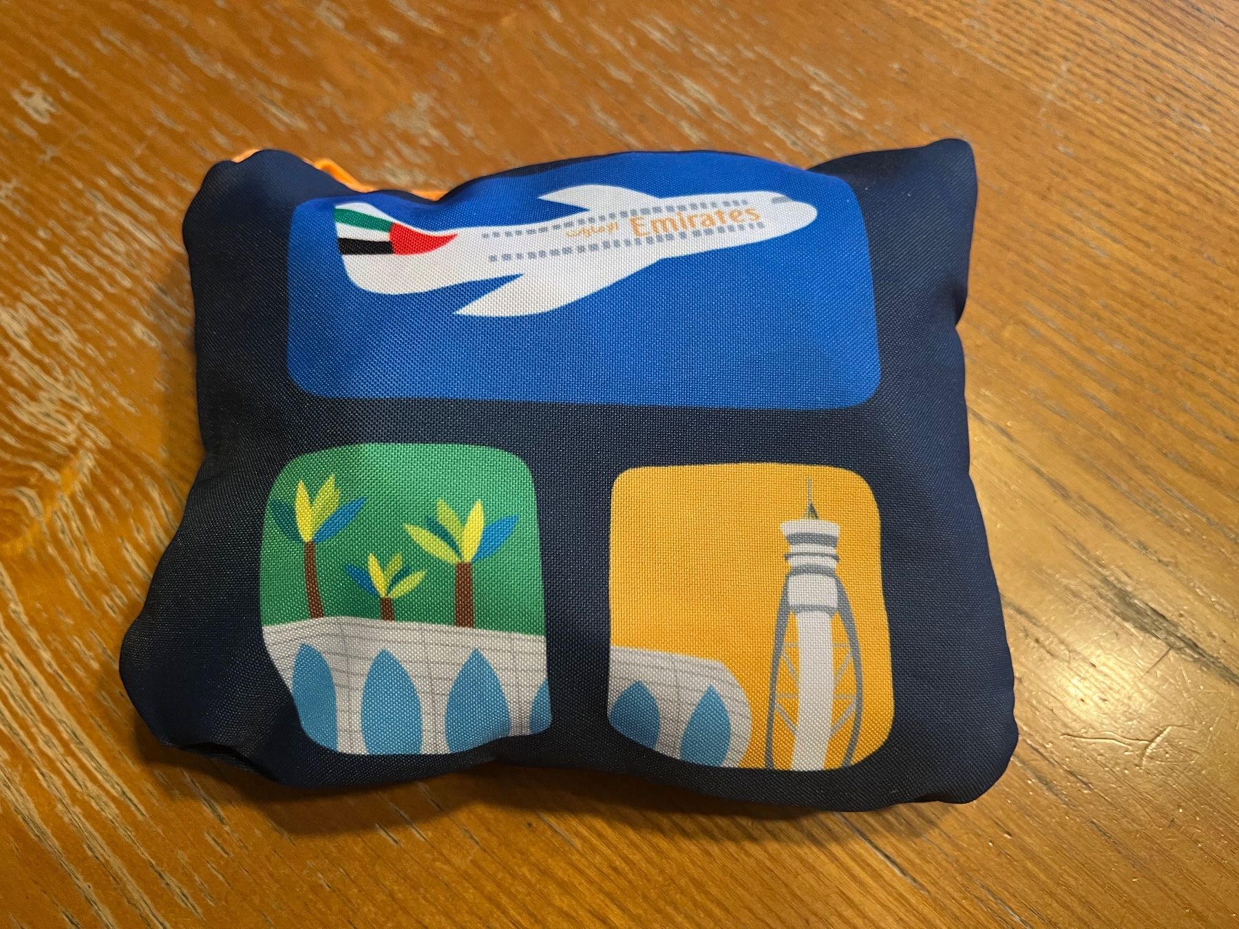 Kindertaschen: Emirates Kinderrucksack / Mini, Faltbar. – Gebraucht aus Ruggell von Malbuntiger01 1