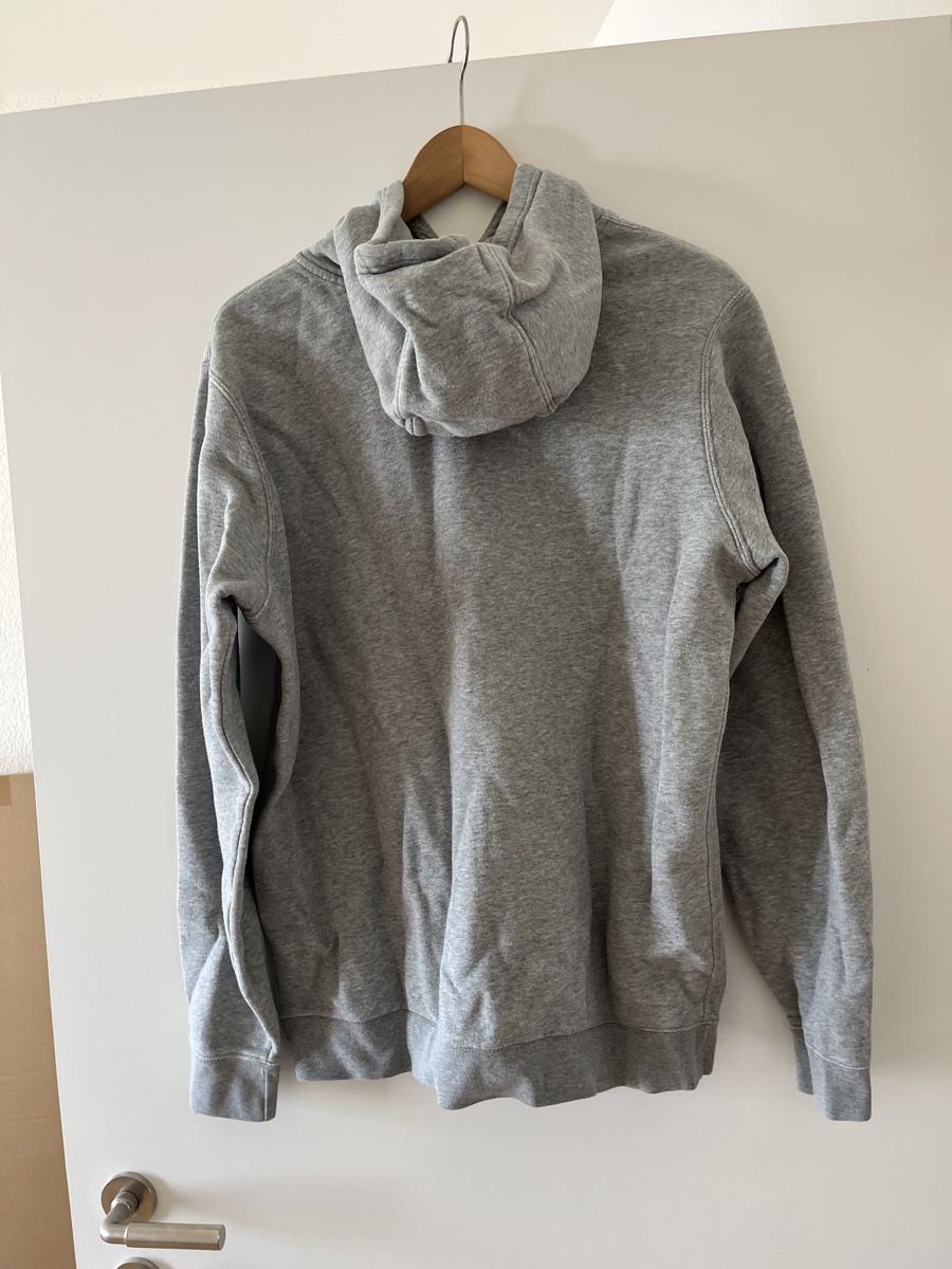 Nike Pullover & Sweatshirts: Nike Hoodie – Gebraucht aus Allschwil von MaloseS08 2