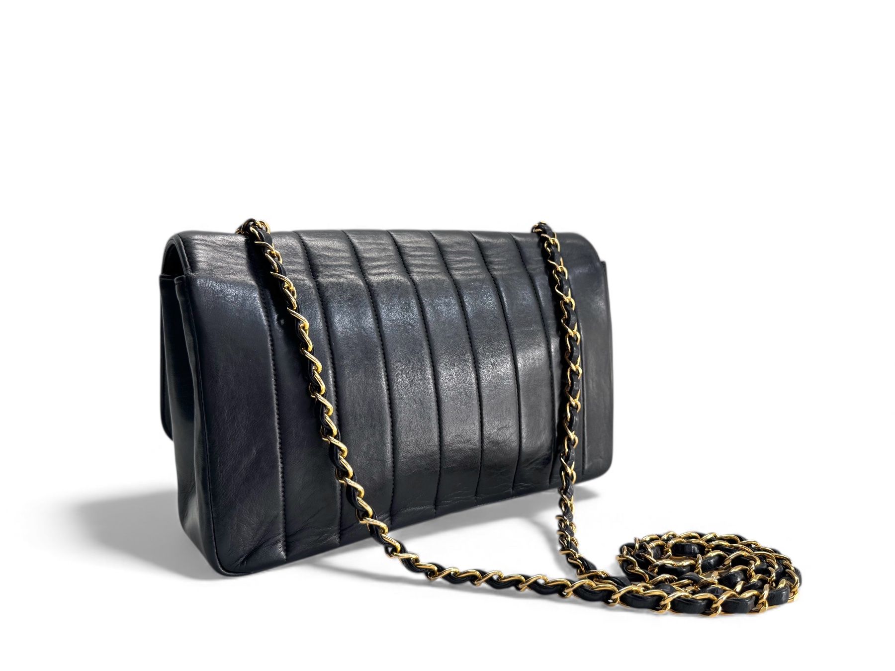 Chanel Borse da donna: CHANEL Lambskin Vertical Flap Bag – Usato da Kriens venduto da hannaandkiko 3