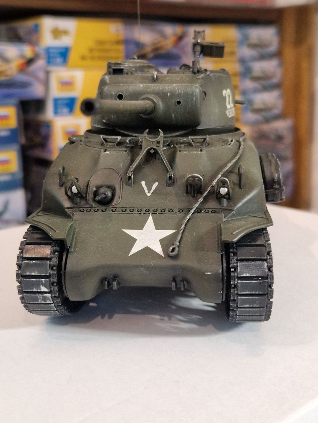 Kit di modellismo & Modellini statici: 1/35 Sherman 76 gebaut – Usato da Ponte Capriasca venduto da nikfolle 3