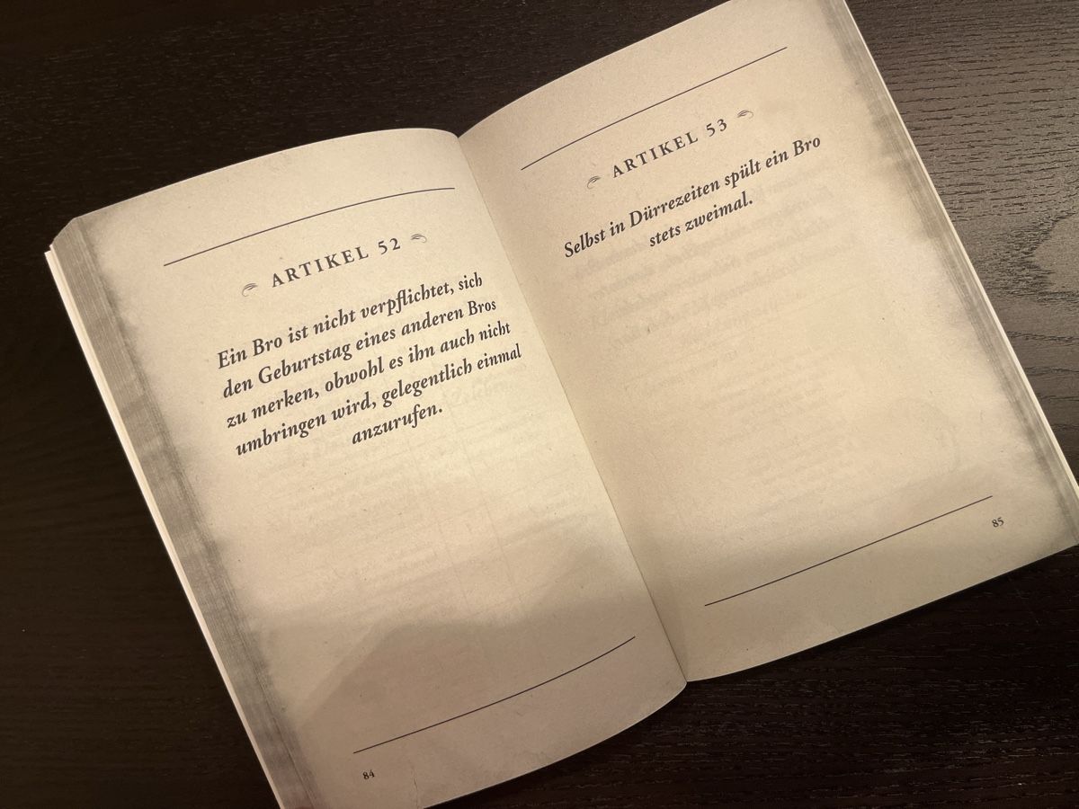 Bücher: Der Bro Code - Buch How I met your Mother – Neu (gemäss Beschreibung) aus Einsiedeln von sandramon 2