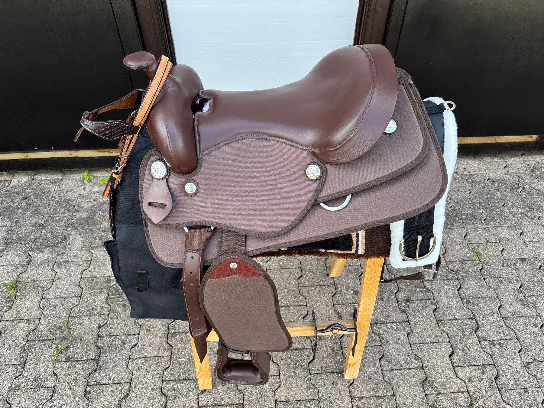 Selle & Accessori: schöner leichter Westernsattel – Usato da Feldbach venduto da Fea1 3
