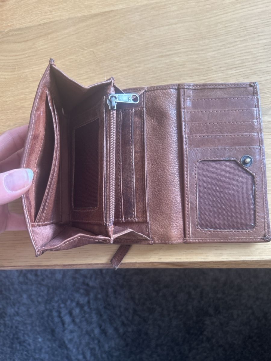 Portefeuilles: Portemonnaie – D'occasion à Toffen par sel_b78k 3