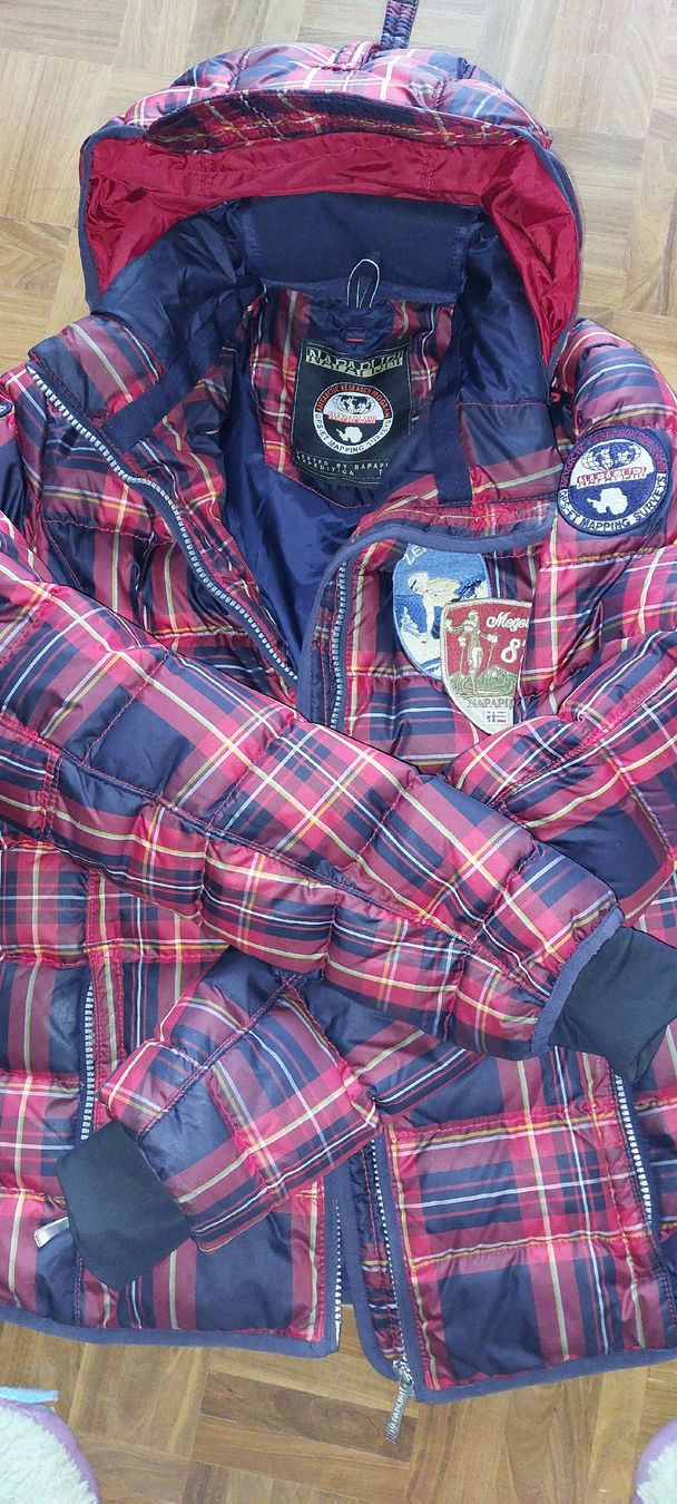 Napapijri Giacche: Warme Winterjacke Napapijri – Usato da Frutigen venduto da han_cn5n 3