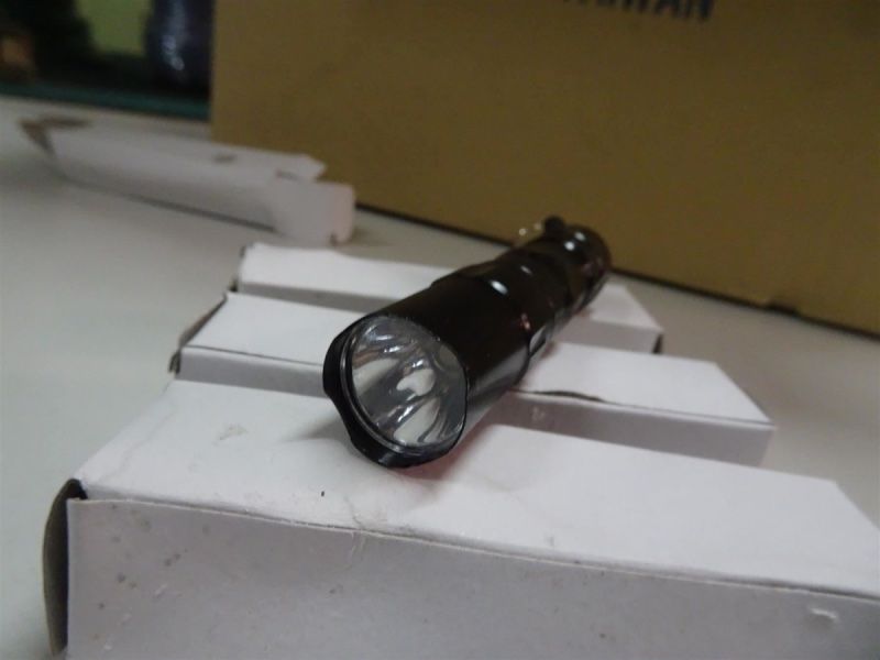 Lampade: 3Stk. neue Alu-LED-Leuchten – Nuovo e nell'imballaggio originale da Necker venduto da liq24 2