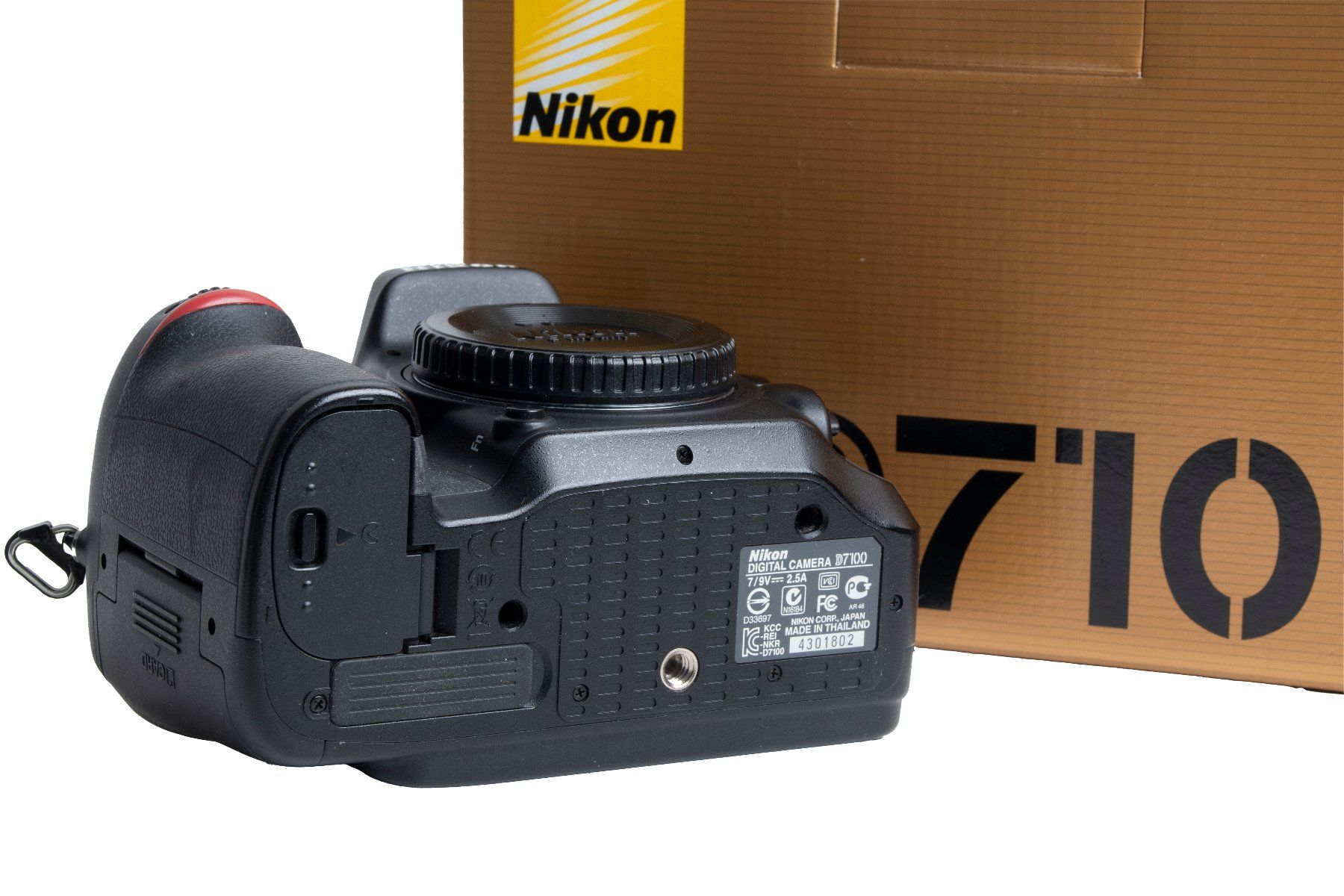Nikon Fotocamera: NIKON D7100 KAMERA – Usato da Emmen venduto da 010 3