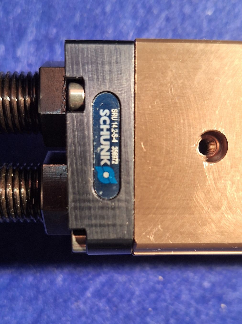 Altri prodotti elettronici: unité rotative schunk SRU 14.2-S-4 – Usato da Bussy FR venduto da 023 4