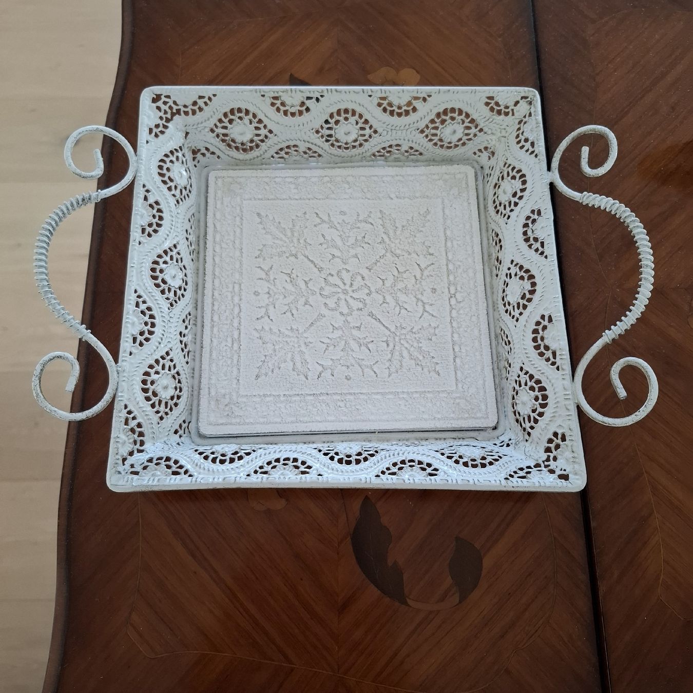 Piatti di portata: Shabby Chic Tablett/Deko-Tablett mit Griffen – Nuovo (secondo la descrizione) da Unterägeri venduto da silvi21
