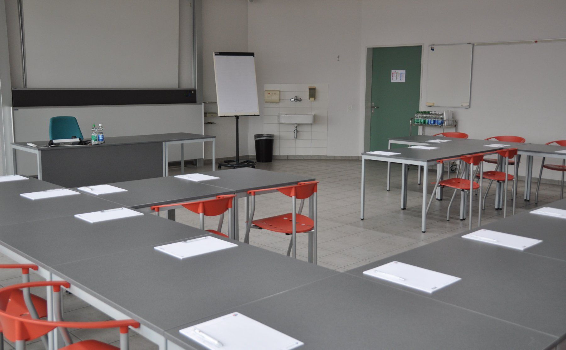 Stühle: Rote Stühle – Gebraucht aus Dagmersellen von RRU87 1