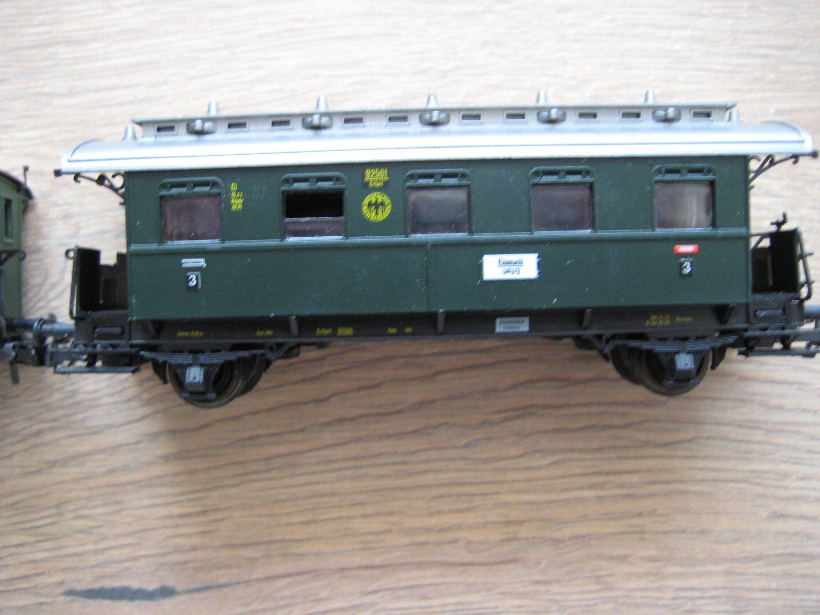 Modellini di ferrovie: 3 Stück Eisenbahnwagen – Usato da Langenthal venduto da Heiri56 2