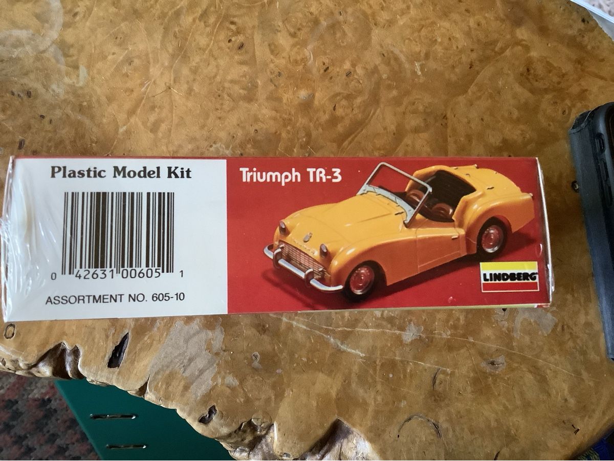 Triumph Modellini d'auto: Triumph TR3 Bausatz 1/32 – Usato da Theilingen venduto da TinaKr. 1