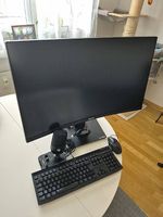 PC Gaming Setup - ASUS 32", Maus, Tastatur, Mic, Kamera