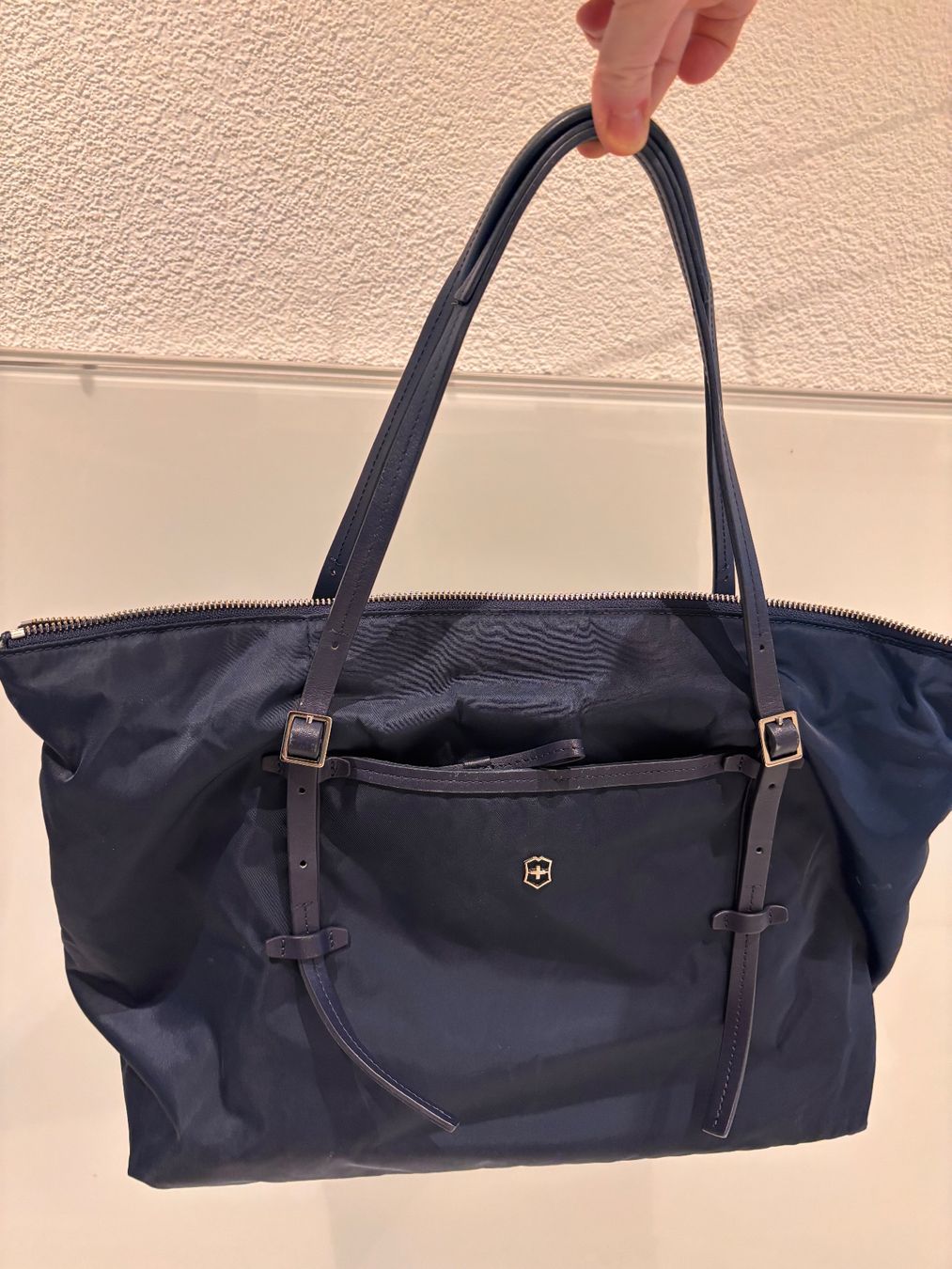 Victorinox Borse da donna: Victorinox Tasche dunkelblau, grosse Laptoptasche – Usato da Wettswil venduto da Missyellow