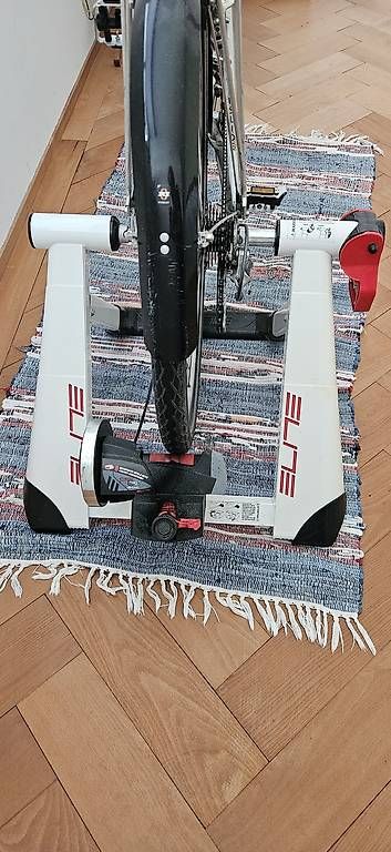 Hometrainer: Elite Fahrradrolle – Gebraucht aus Luzern von likelele