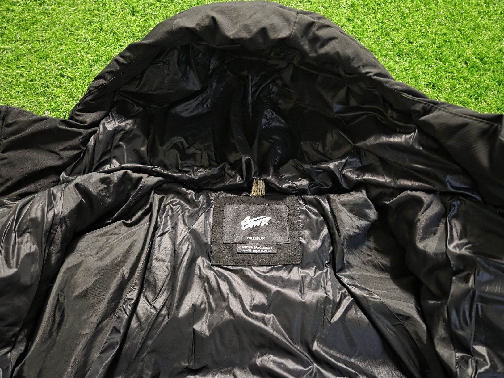 Pull&Bear Giacche: Pull & Bear Winterjacke Schwarz M – Usato da Buttisholz venduto da valiuga 2