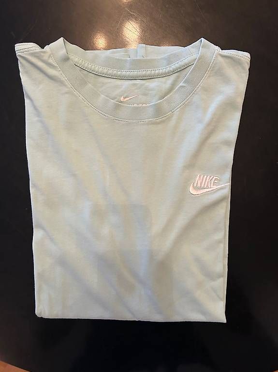 T-shirt: T-shirt Nike  – Usato da Grand-Lancy venduto da yoa_w2fs