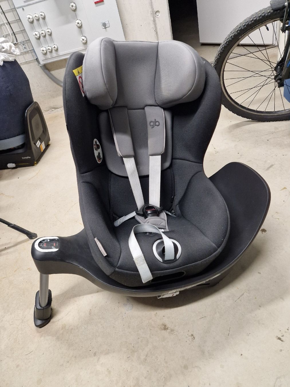 Seggiolini per auto: GB Vaya 2 i-Size Kindersitz – Usato da Bargen BE venduto da flo_8cv6 7