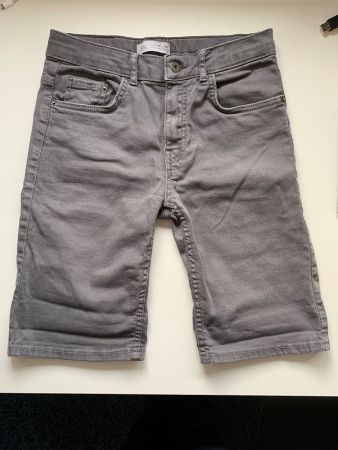kurze graue Jeanshose / Hot Pants Grösse 11-12 (152cm)