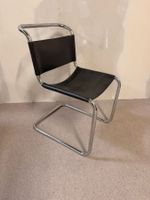 Freischwinger aus Leder mit Chromgestell im Bauhaus Stil
