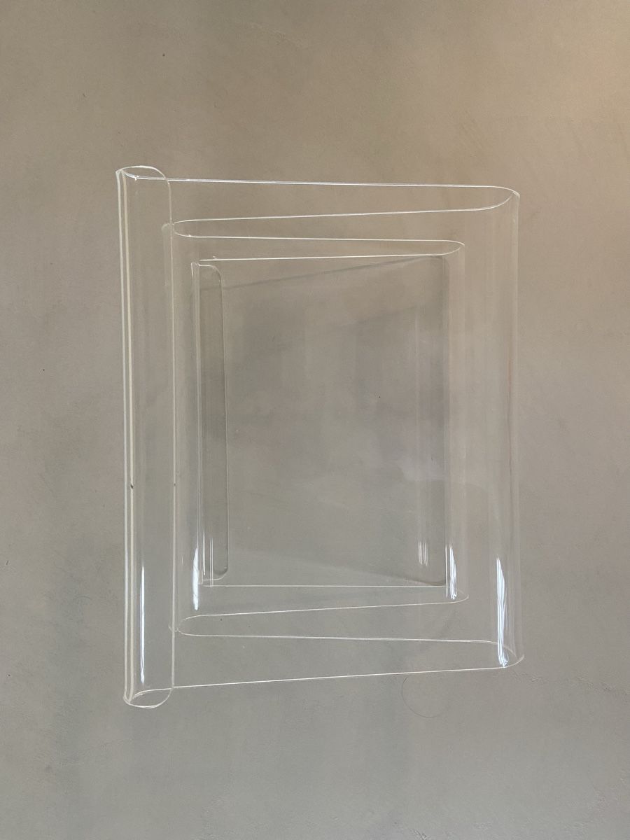Autres articles pour la maison: Zeitungsständer aus Acrylglas   – D'occasion à Baden par Sarahhedwig 3