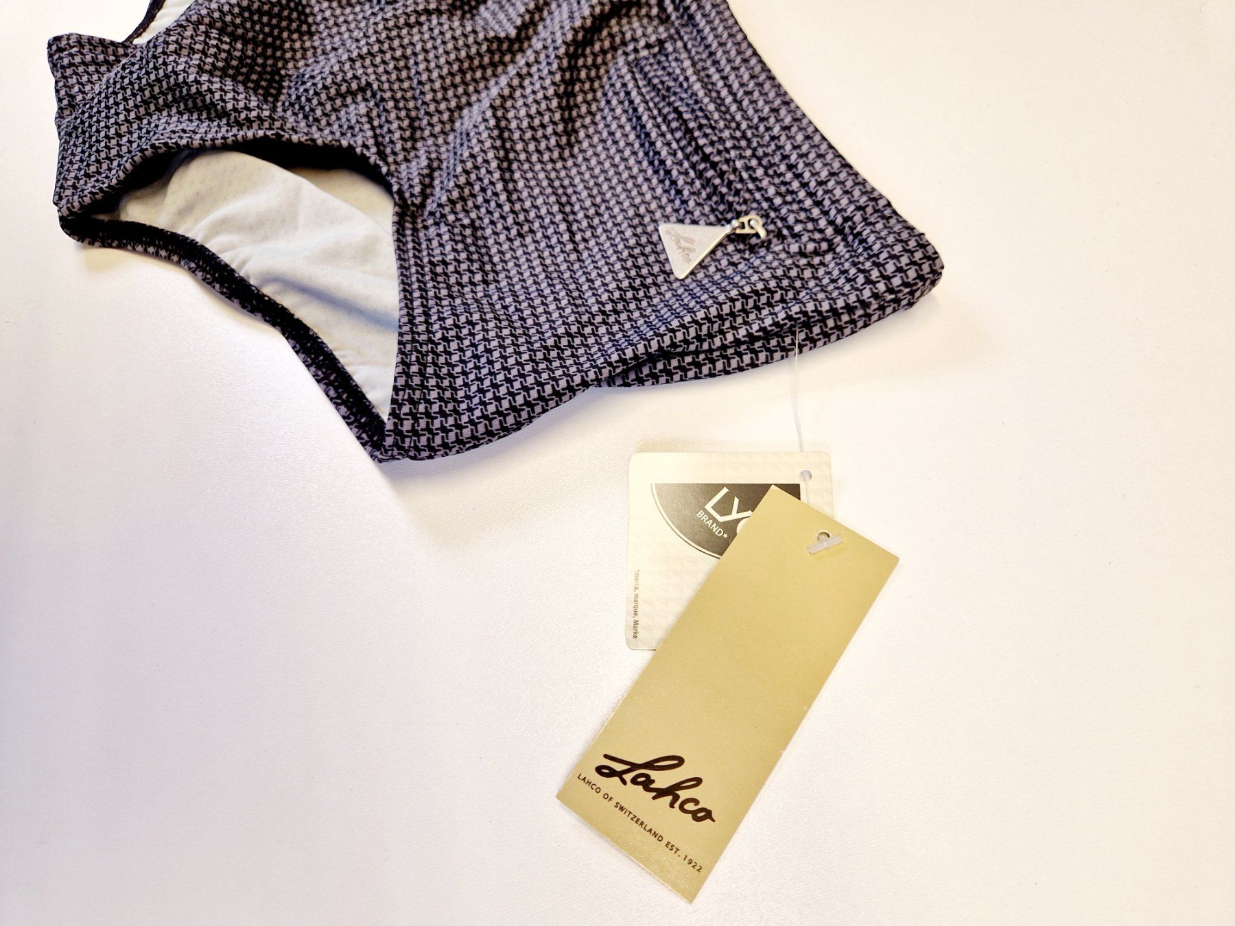 Lahco Costumi da bagno: Badehose Herren S Lahco Basic Black / Rabatt 50% - 70%!!! – Nuovo e nell'imballaggio originale da Braunau venduto da Brand-Store 4
