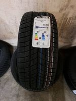 Neue Winterreifen der Marke ESA+TECAR