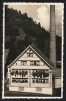 Foto-AK Bühler, Gebäude mit Fabrikscho