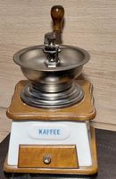 Antike Kaffeemühle aus Holz und Porzellan 《Art;2926》