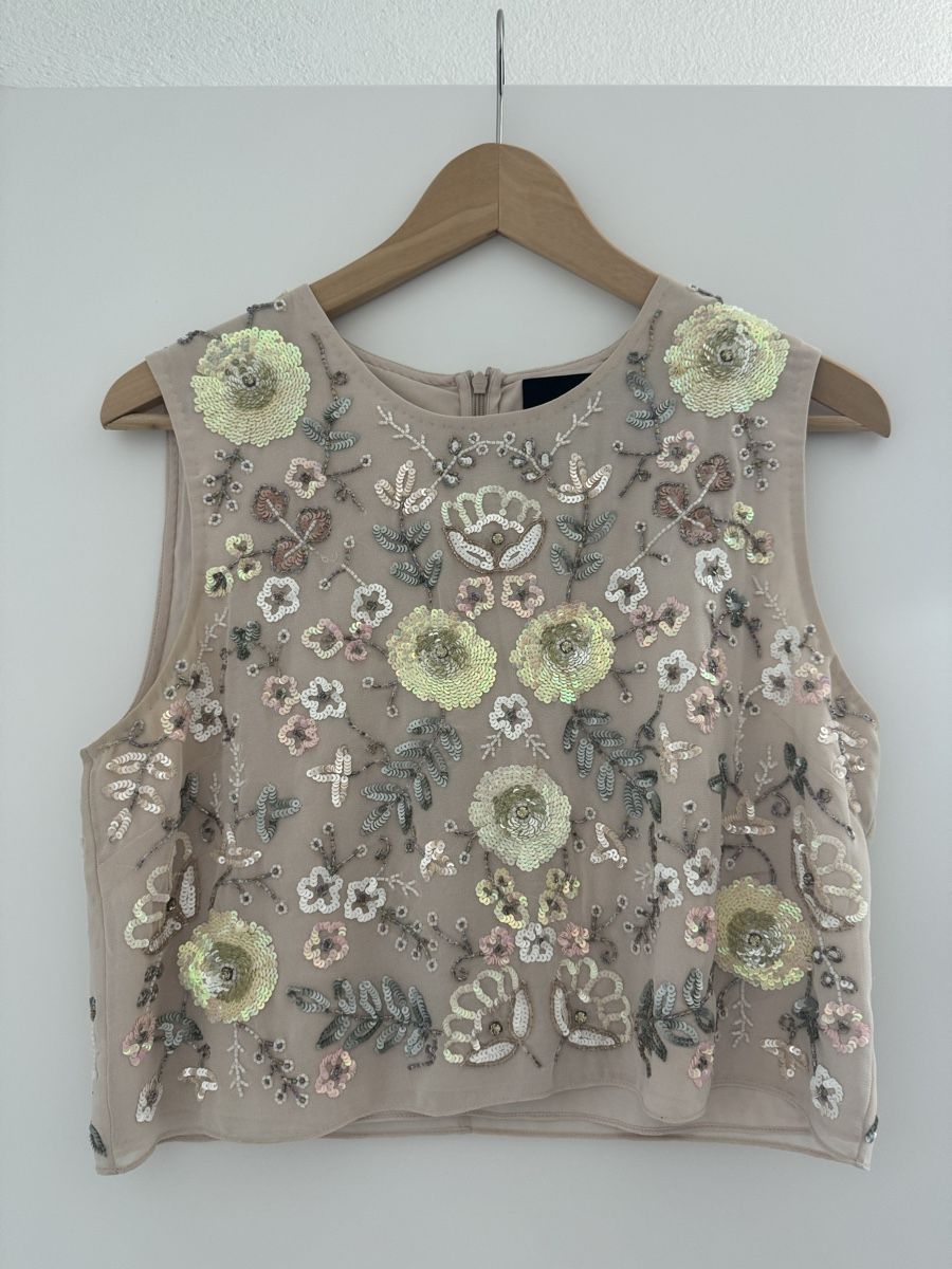 Top: Needle & Thread Pailletten-(Crop)Top – Usato da Wädenswil venduto da kir_7hdr 1